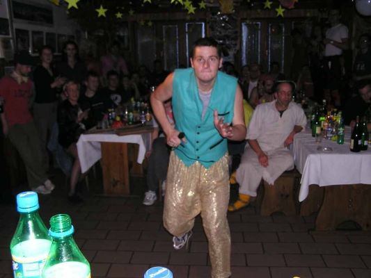 MC Hammer v podaní Peťa Ká , jeho tanečné kreacie boli velmi verné.